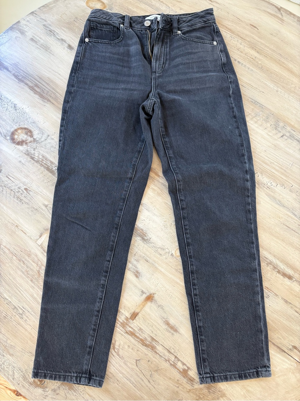 Dynamite High-Rise Straight Jeans in Washed Black